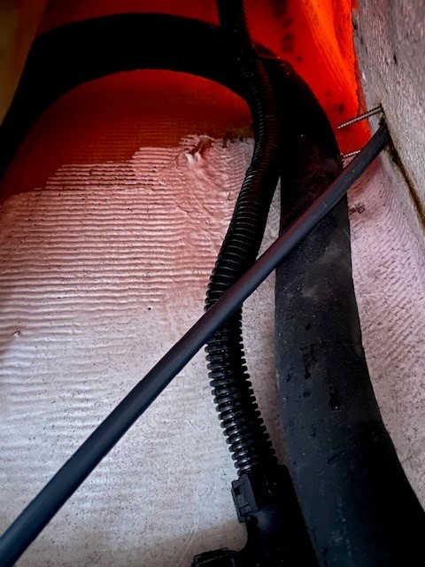 Cabo port aft bilge pump discharge loop.jpg