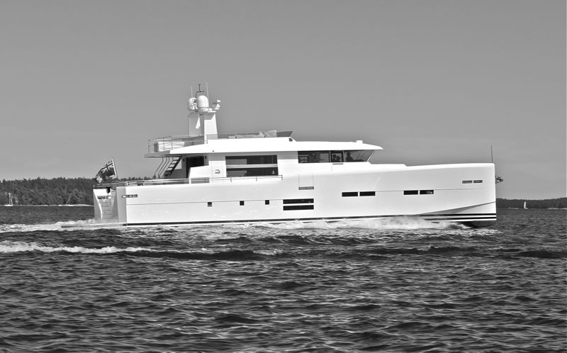 D80B&W.jpg