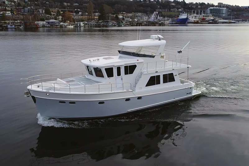 Helmsman Pilothouse 46 1.jpg