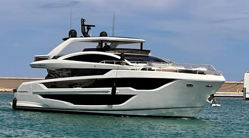 Pearl 82 1.jpg