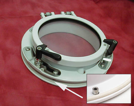Porthole.JPG